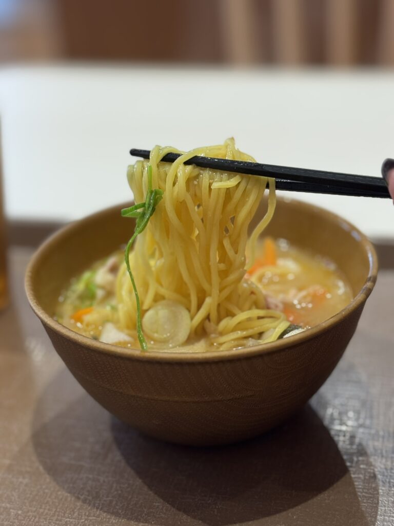 【すき家】とん汁みそらーめんを食べてみた｜6/4発売の新メニュー